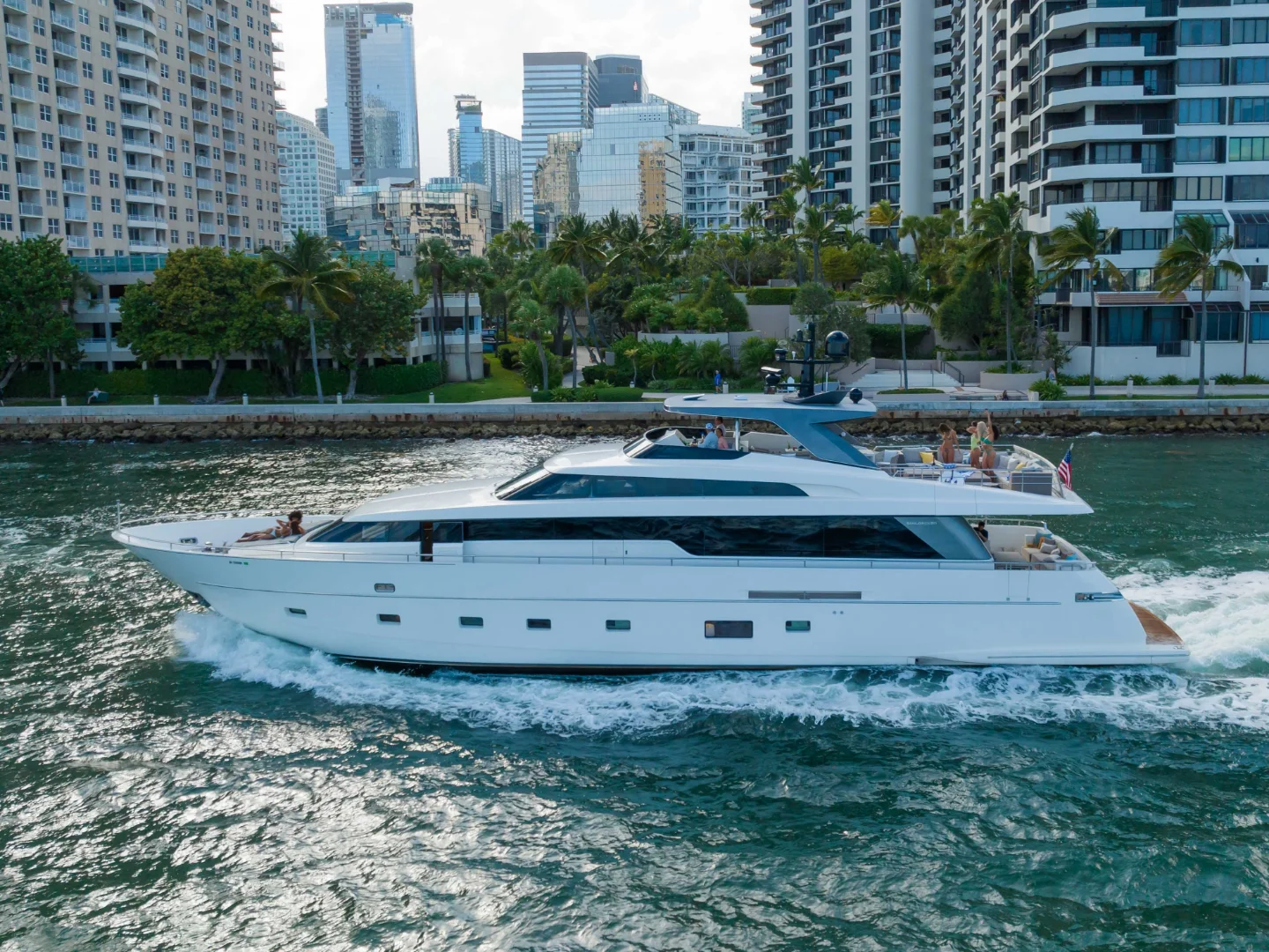 ASTONISH | Sanlorenzo SL96