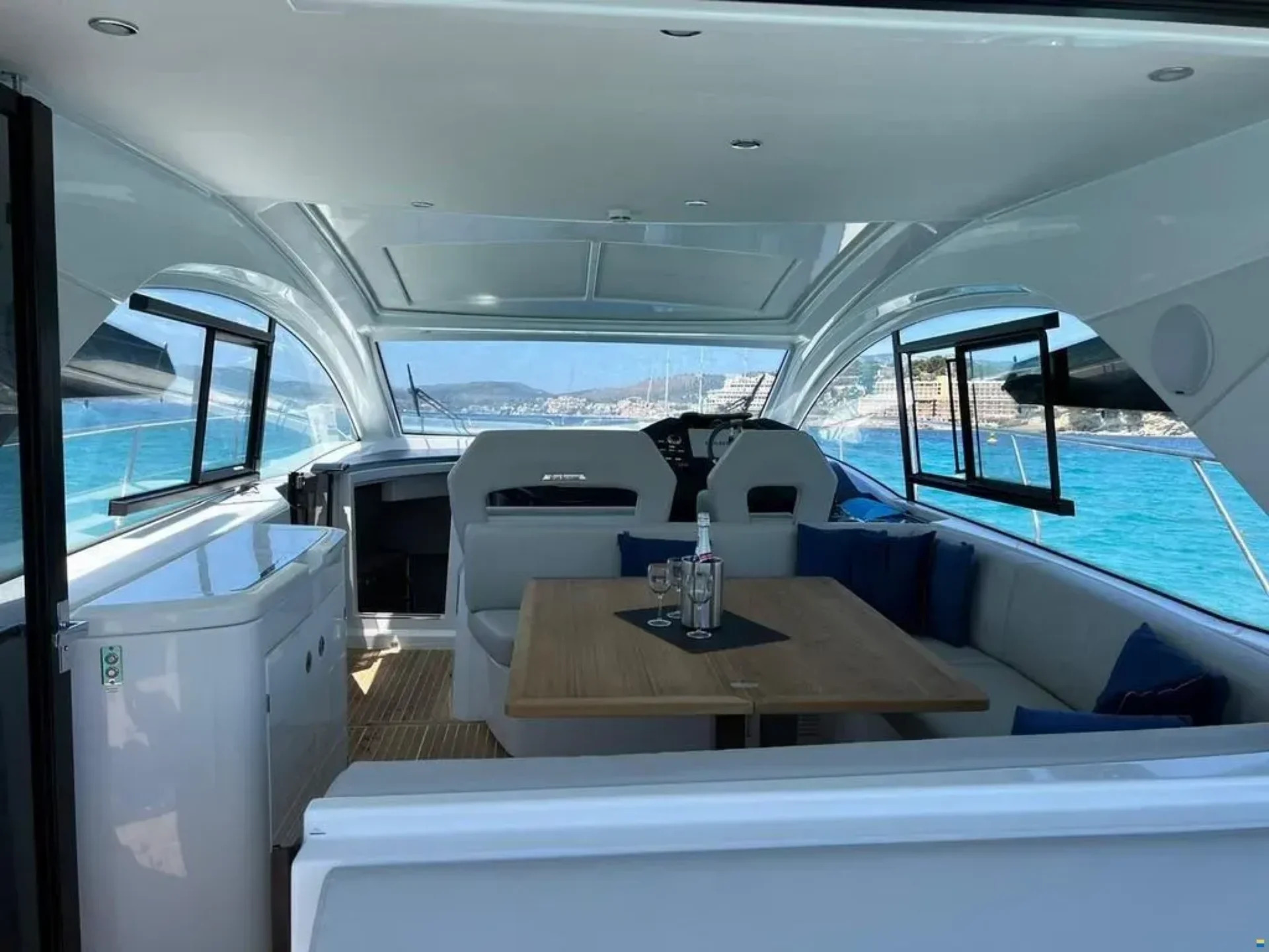 2022 Beneteau Gran Turismo 45 - Photo 8