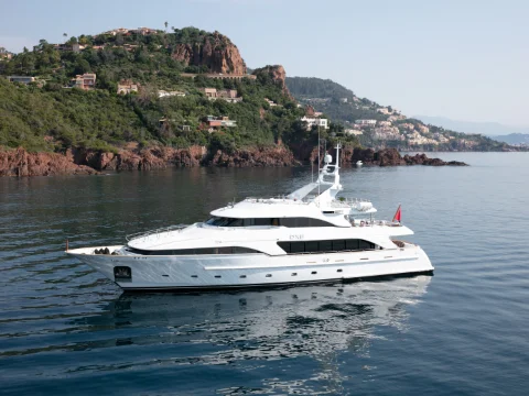 MY DXB I Benetti I Yacht charter Caribbean islands