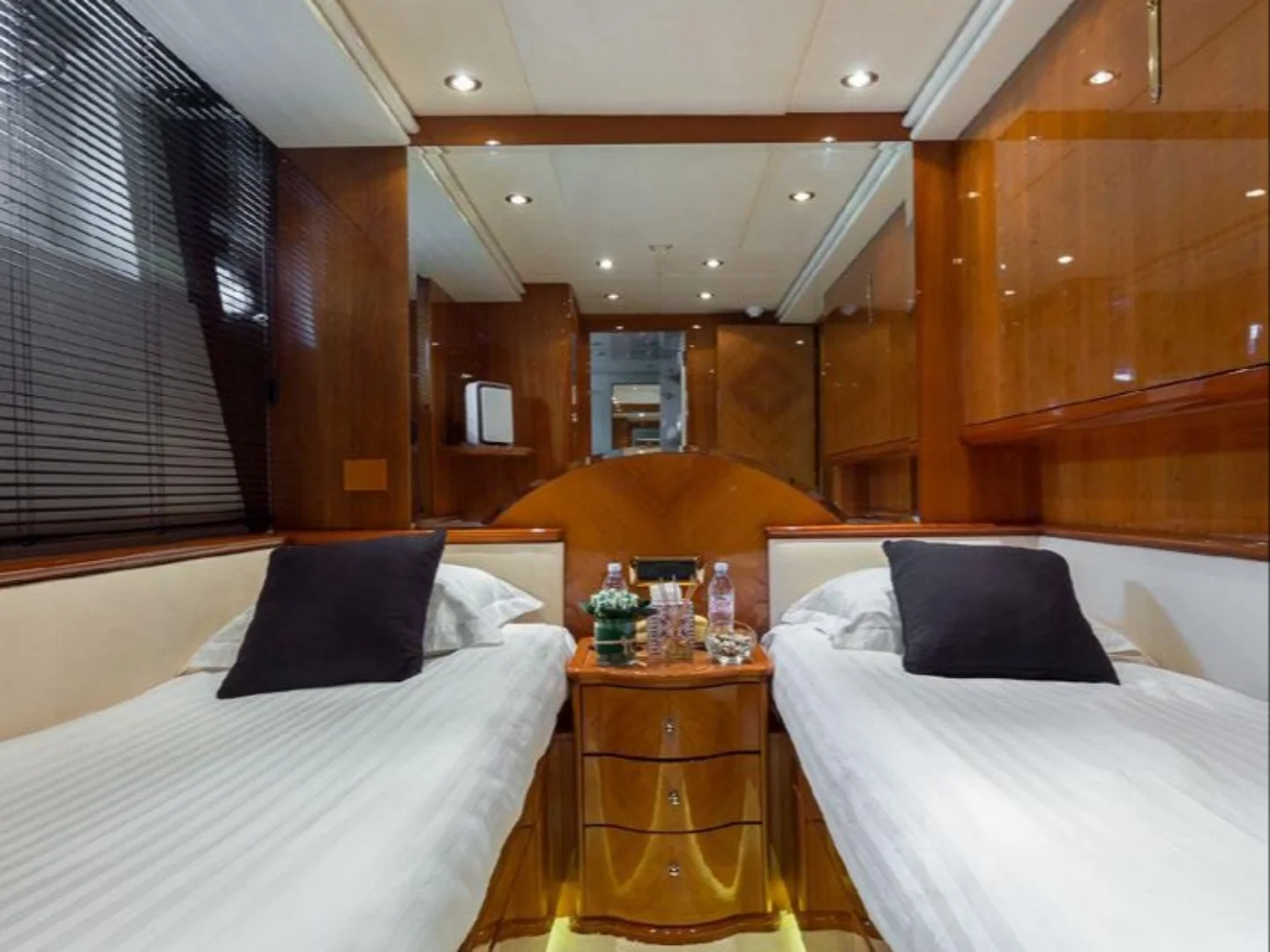 ACCAMA DELTA | Azimut 100 Jumbo - Photo 23