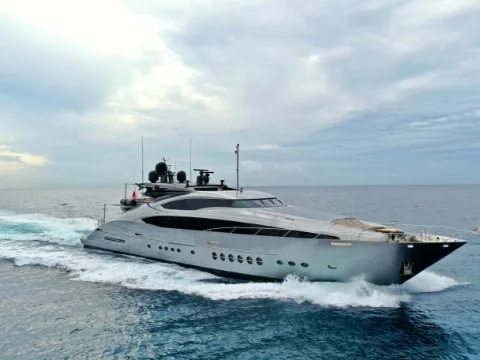 yacht-charter-french-riviera-palmer-johnson-silver-wave