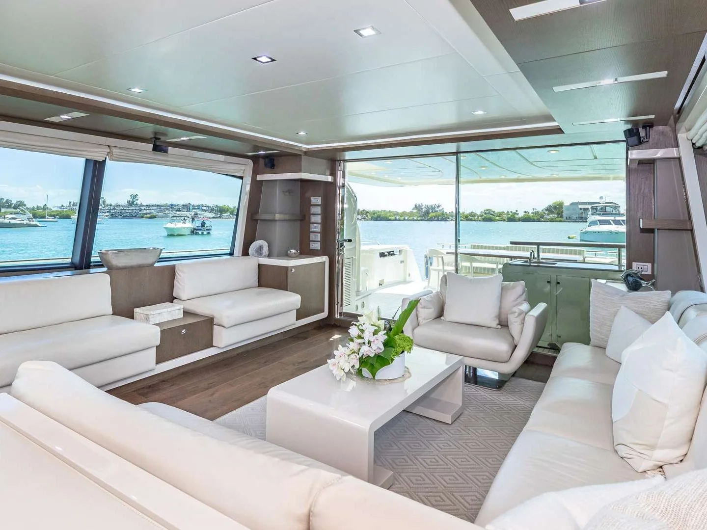 HOYA SAXA | Ferretti 87 - Photo 17