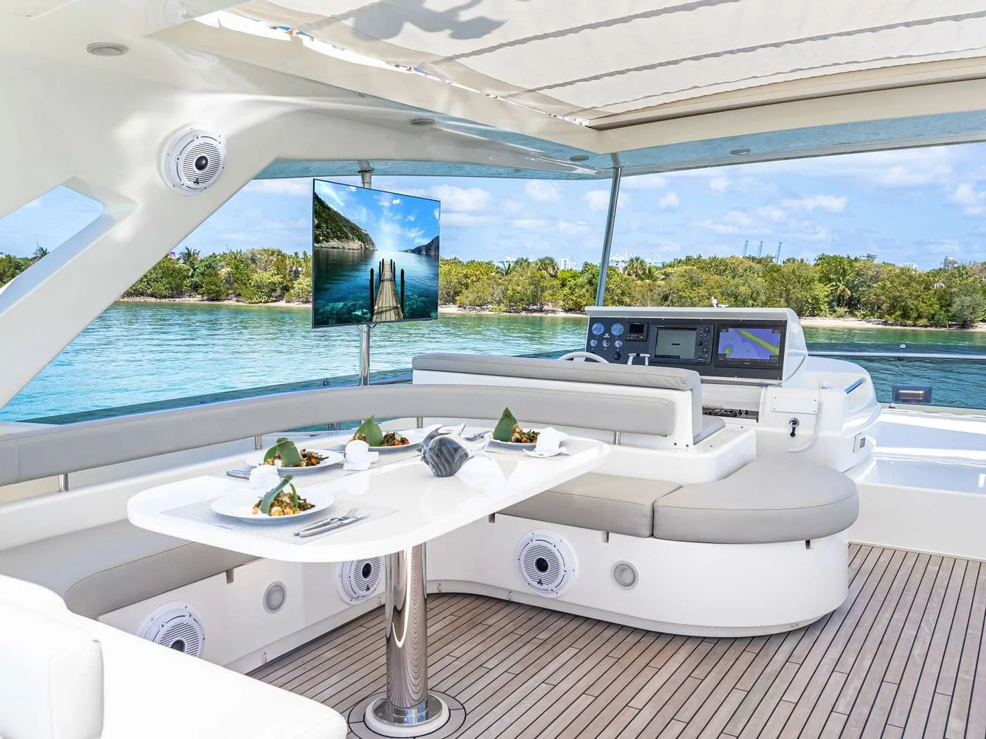 HOYA SAXA | Ferretti 87 - Photo 12