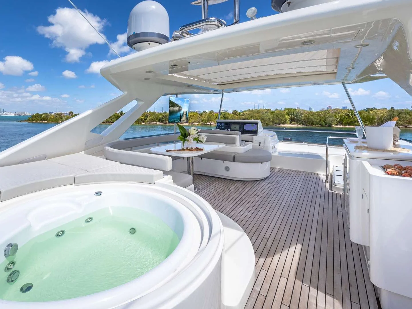 HOYA SAXA | Ferretti 87 - Photo 11