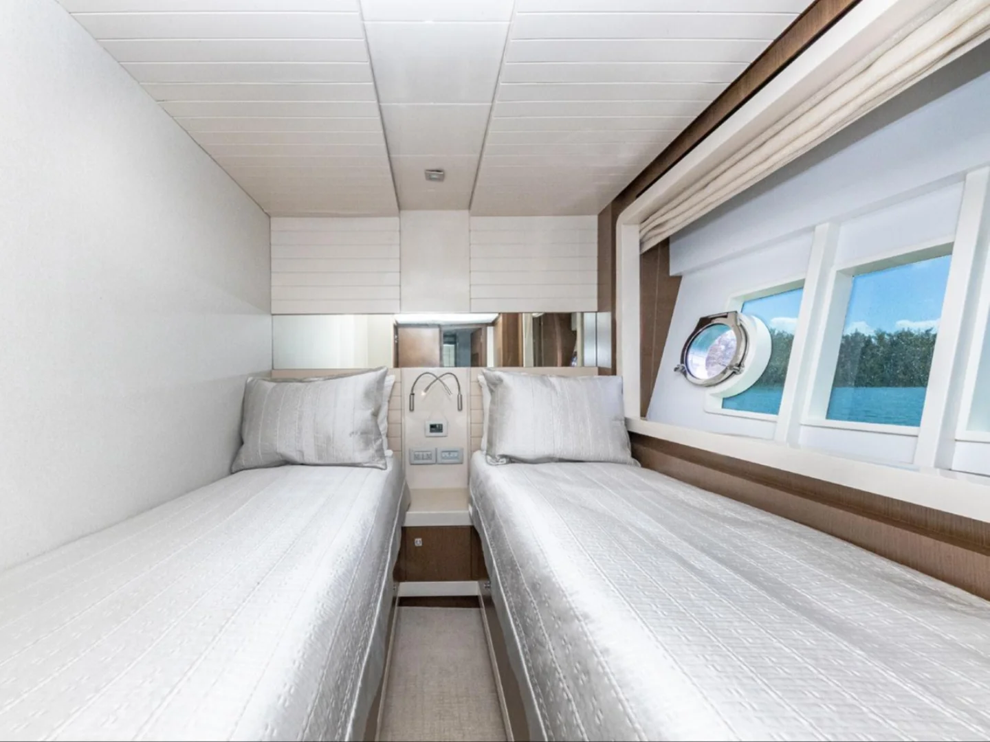 HOYA SAXA | Ferretti 87 - Photo 31