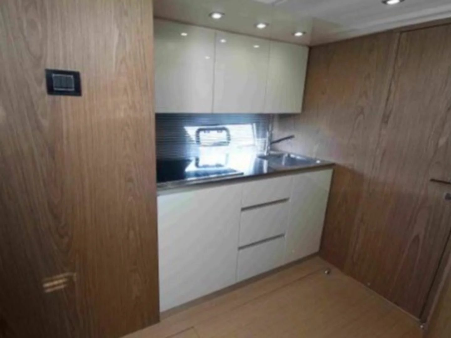 Sessa C44 2018 for Sale - Bargain - Photo 8