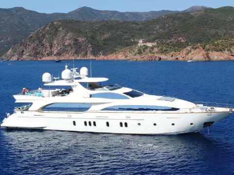 yacht-charter-caribbean-azimut-sweet-emocean