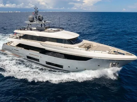 yacht-charter-caribbean-fifi-ferretti