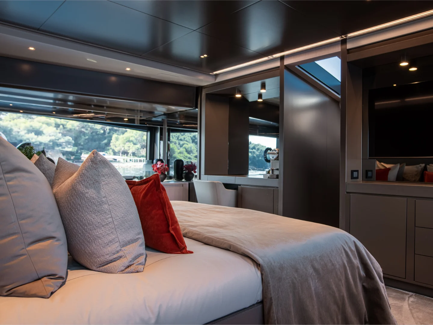ELLA | Riva Argo 90 - Photo 13