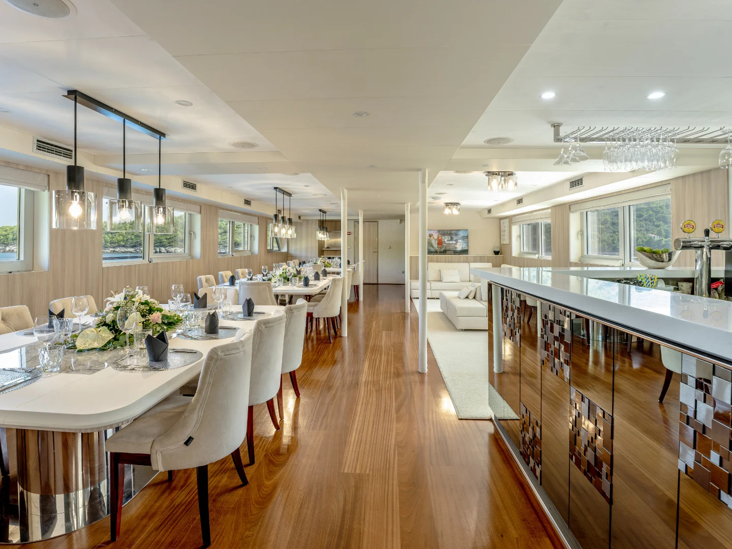 CRISTAL | Custom 49M - Photo 42