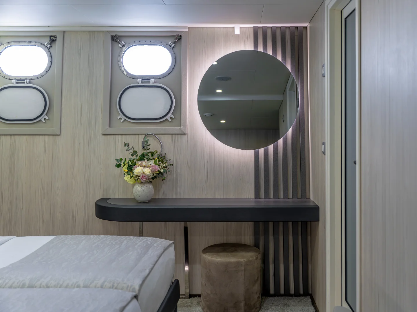 CRISTAL | Custom 49M - Photo 46