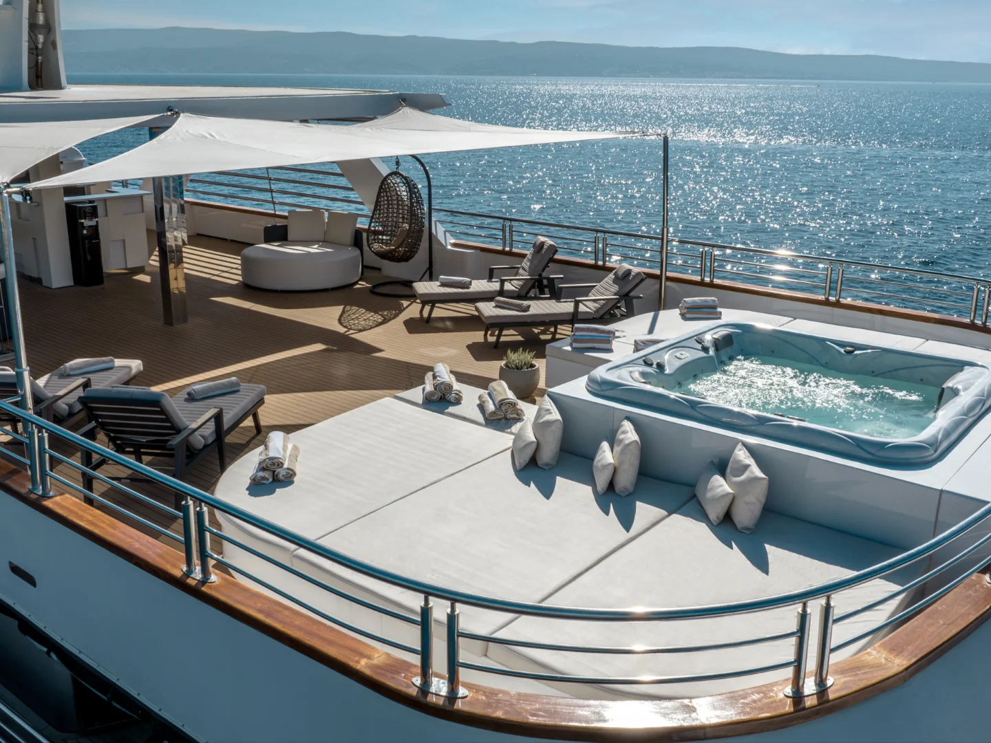 CRISTAL | Custom 49M - Photo 15