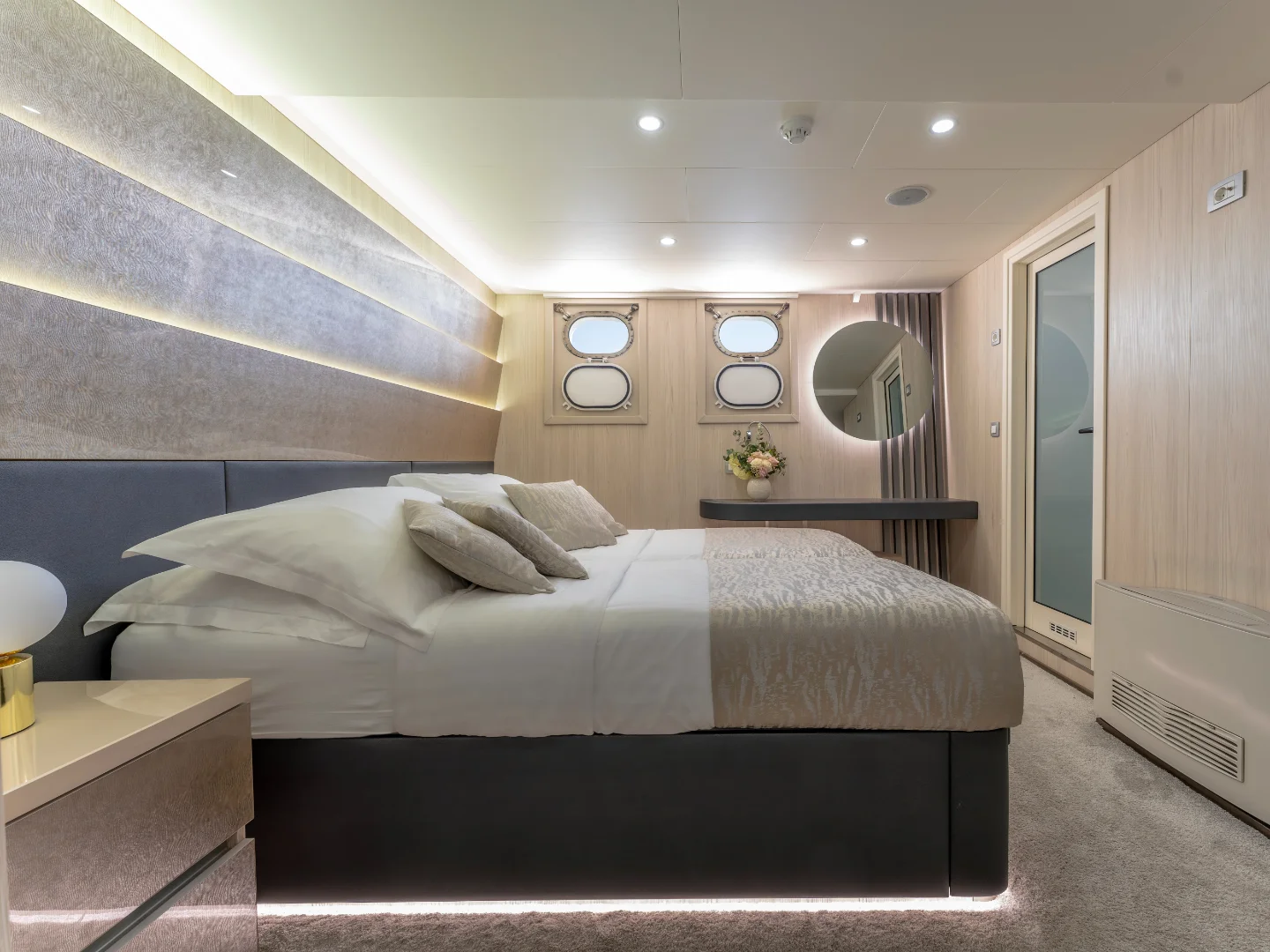CRISTAL | Custom 49M - Photo 41