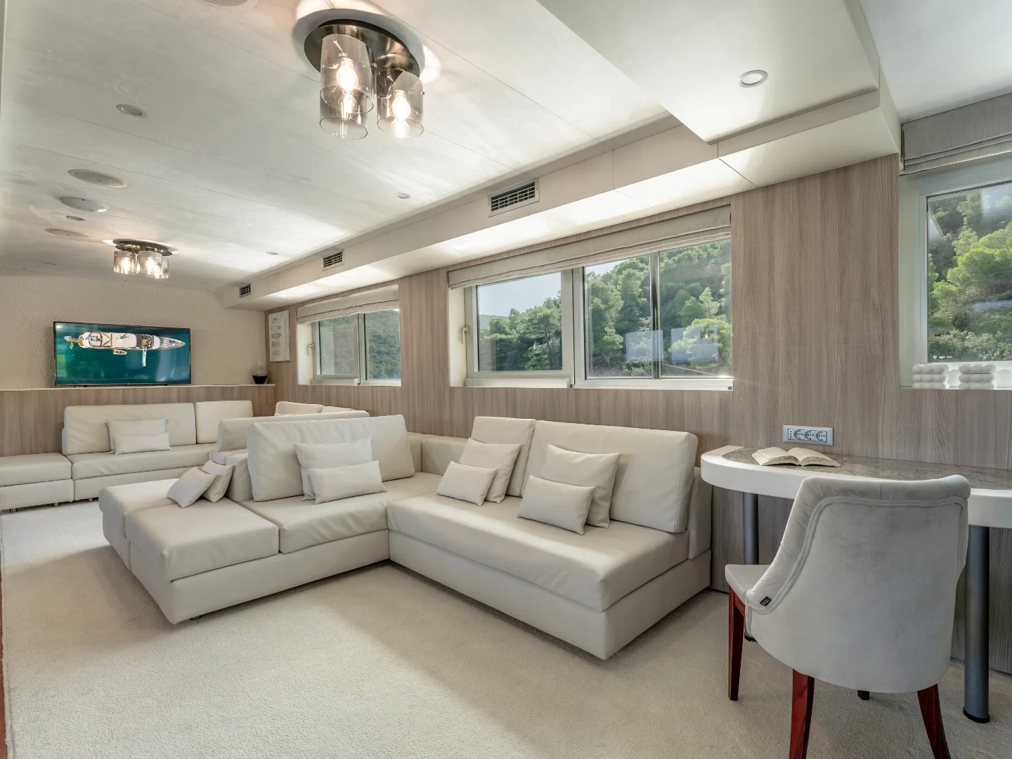 CRISTAL | Custom 49M - Photo 43