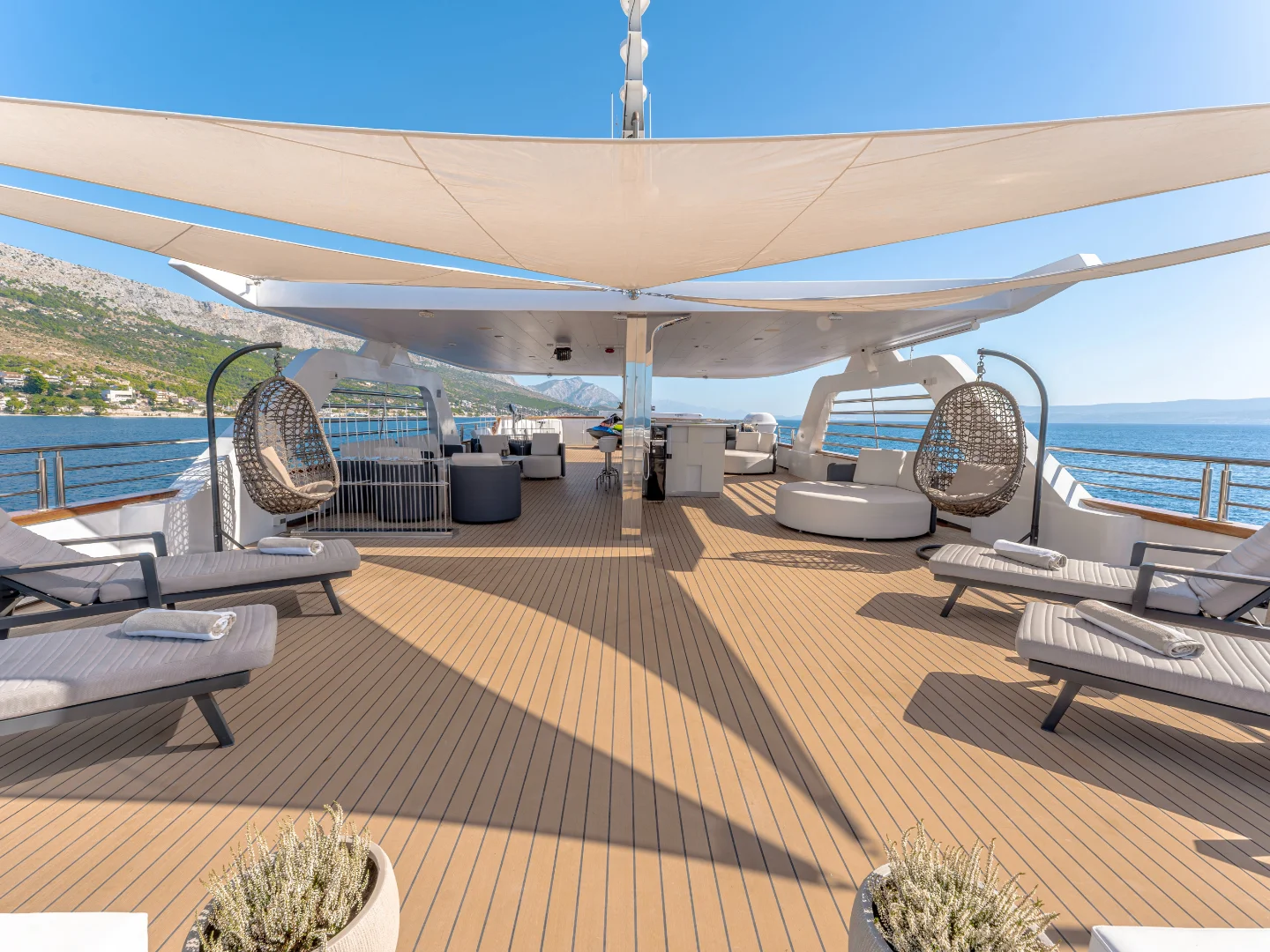 CRISTAL | Custom 49M - Photo 31