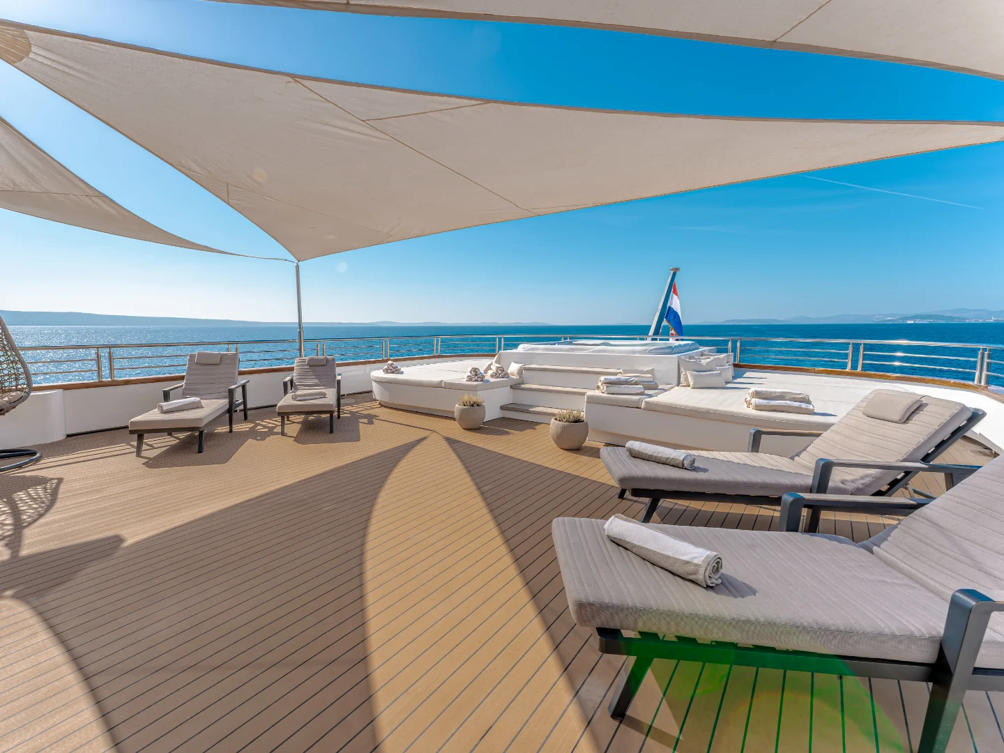 CRISTAL | Custom 49M - Photo 32