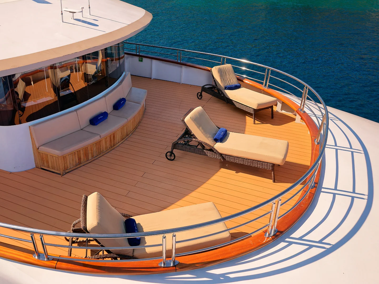 QUEEN ELEGANZA | Custom 49M - Photo 52