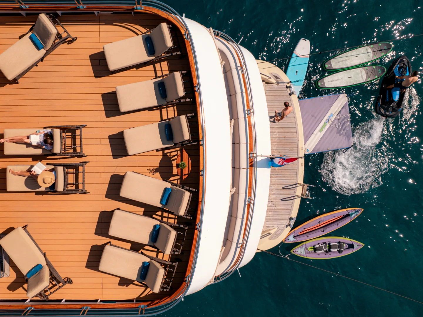 QUEEN ELEGANZA | Custom 49M - Photo 18