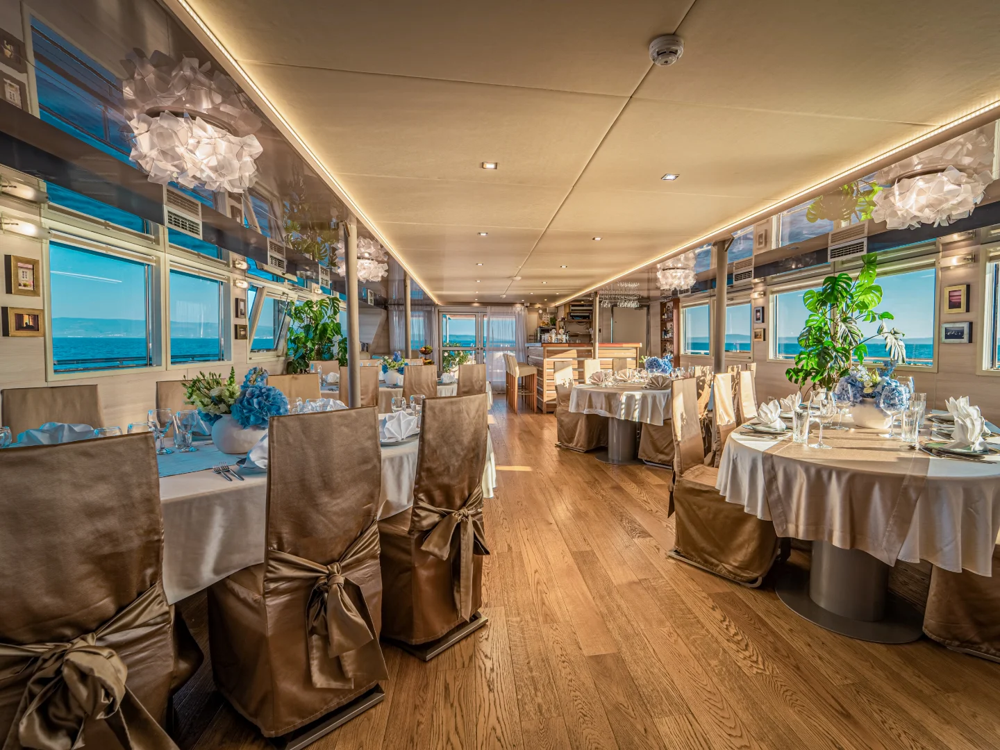 RIVA | Custom 48M - Photo 29