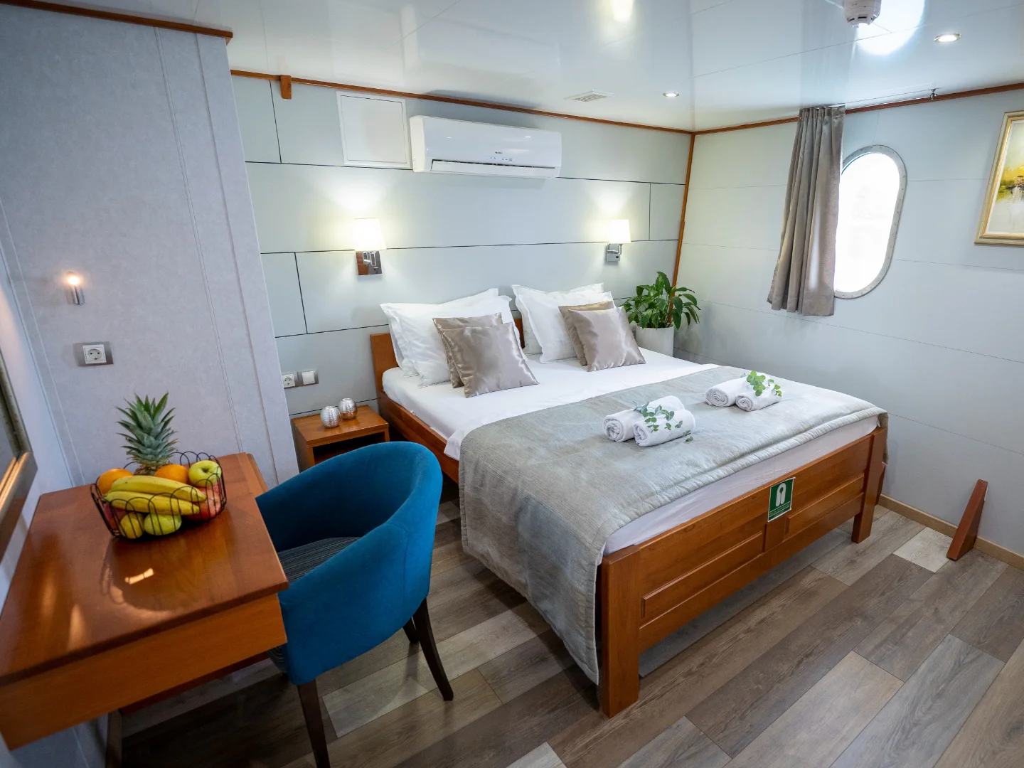 KARIZMA | Custom 48M - Photo 40