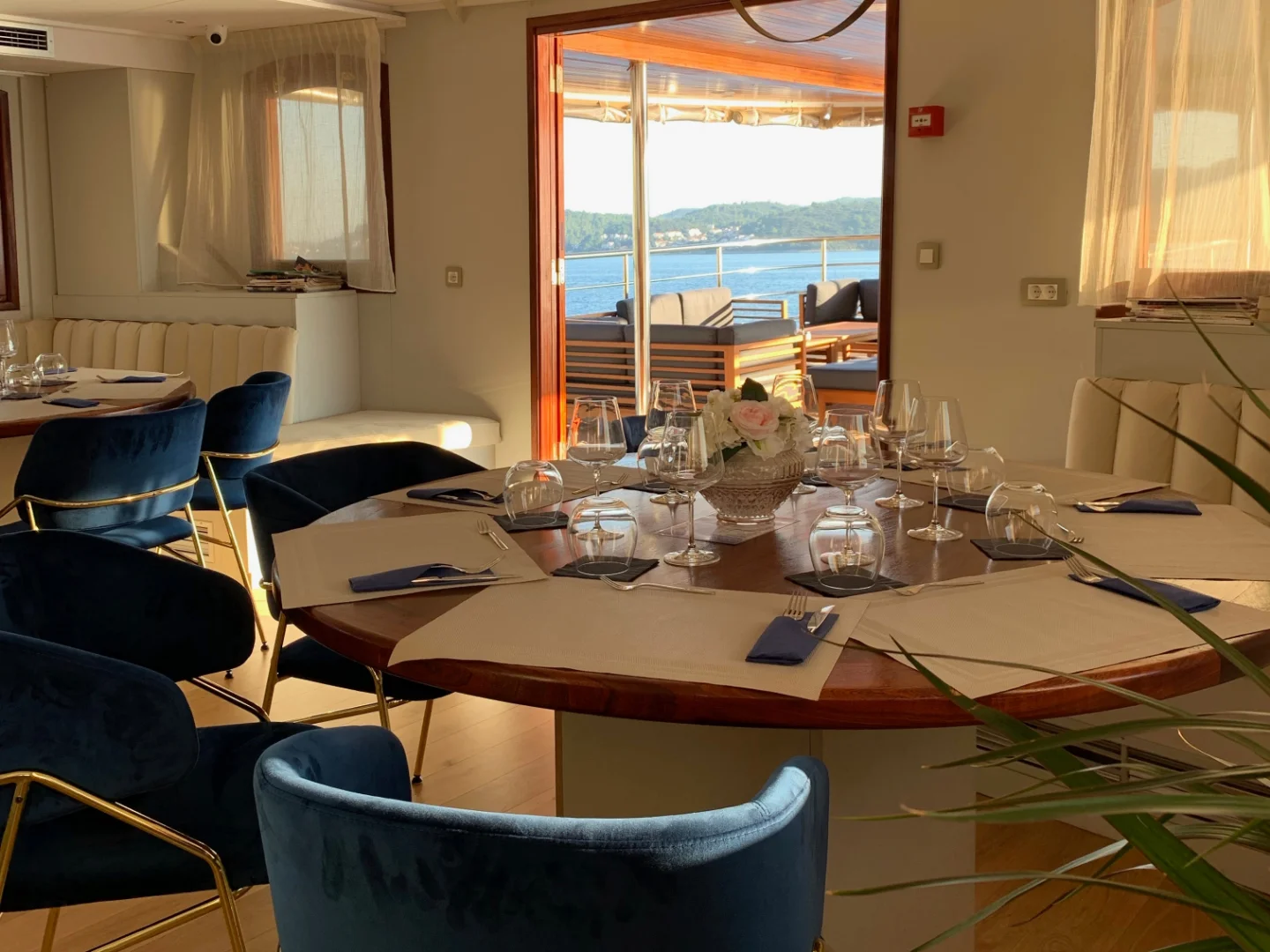 BELLEZZA | Custom 52M - Photo 18