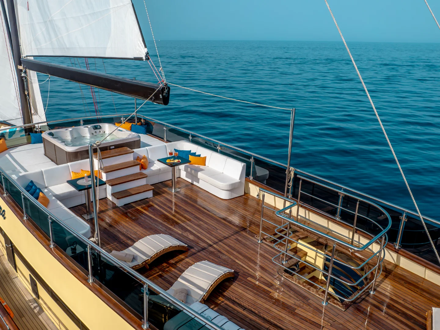 SANTA CLARA | Custom 27M - Photo 13