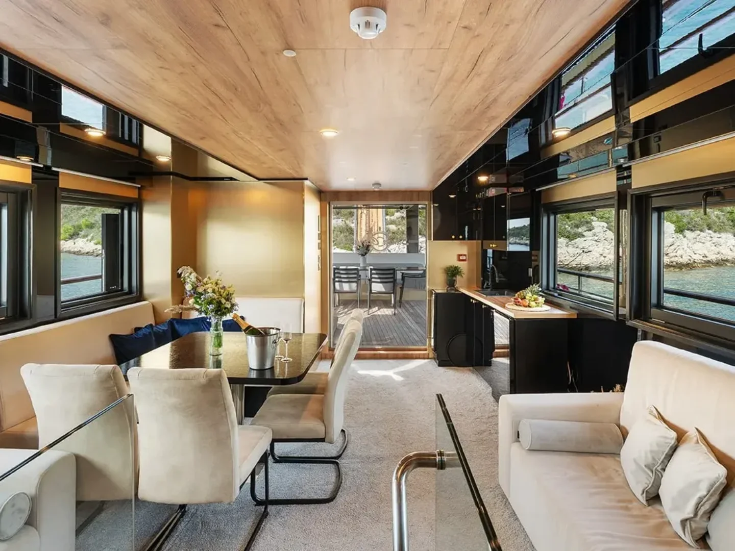 SANTA CLARA | Custom 27M - Photo 25