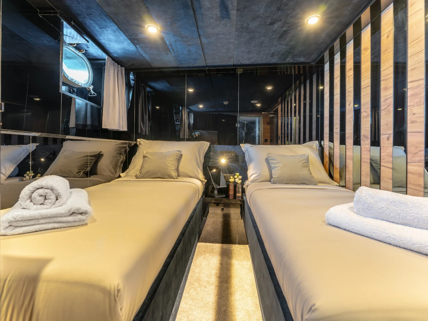SANTA CLARA | Custom 27M - Photo 43
