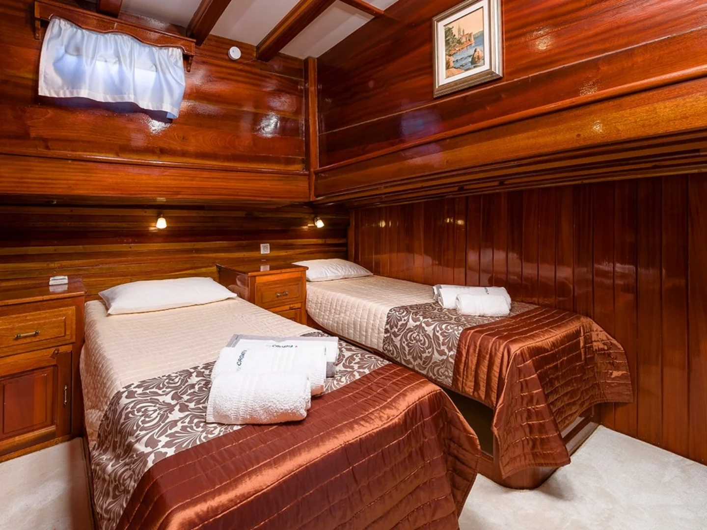 CROATIA | Custom 32M - Photo 37