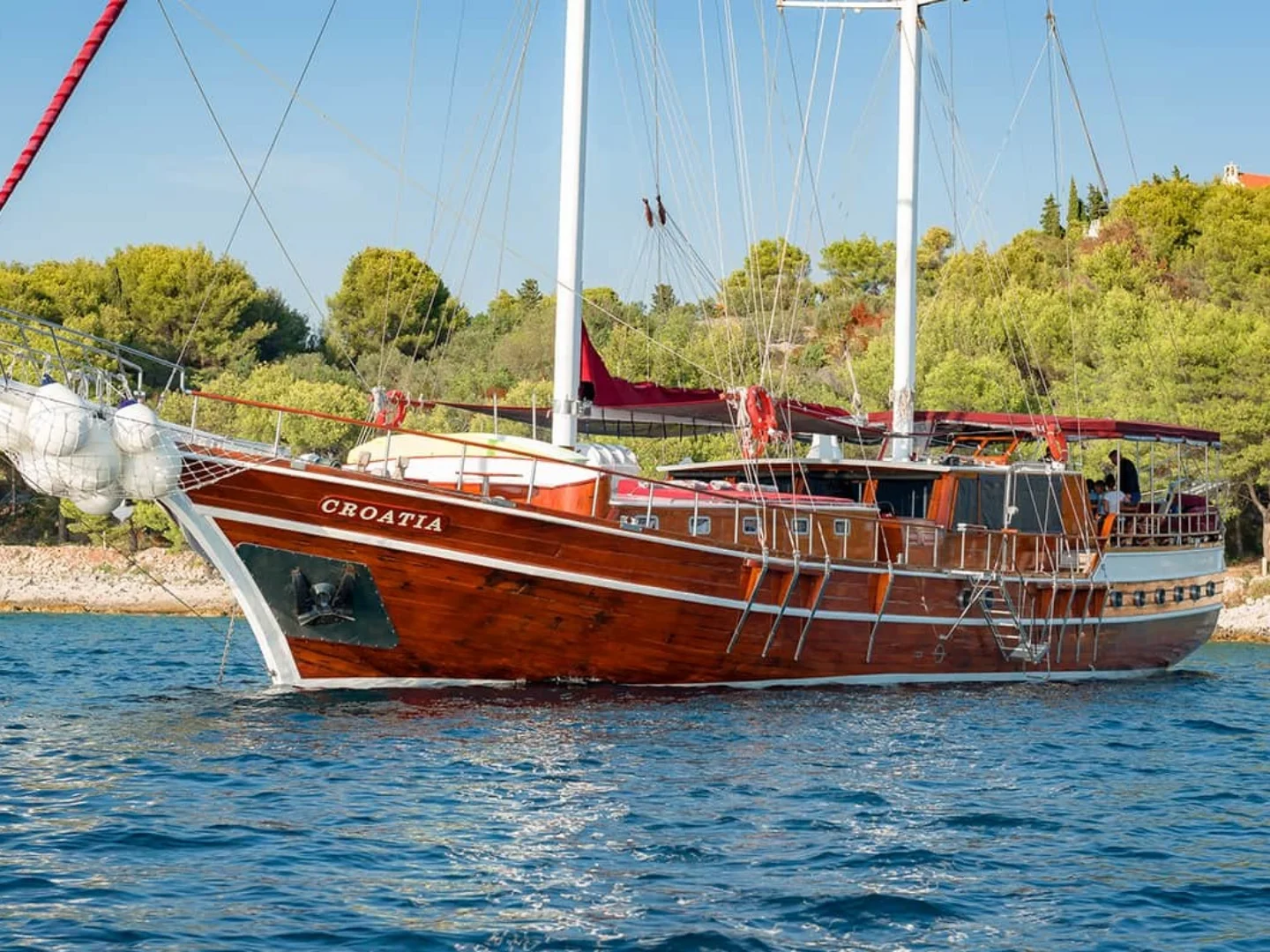 CROATIA | Custom 32M - Photo 3