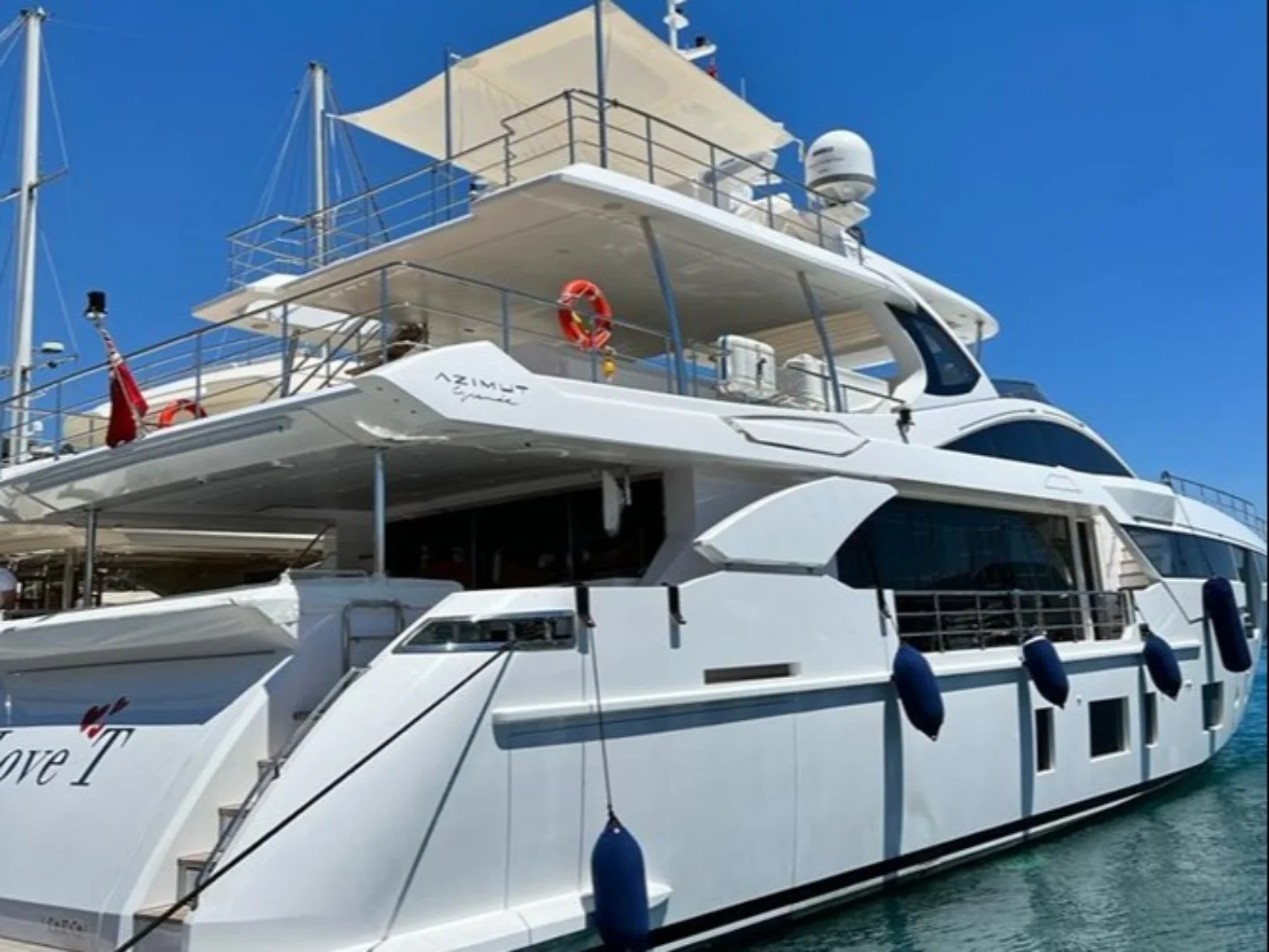 LOVE T | Azimut Grande 35  - Photo 7