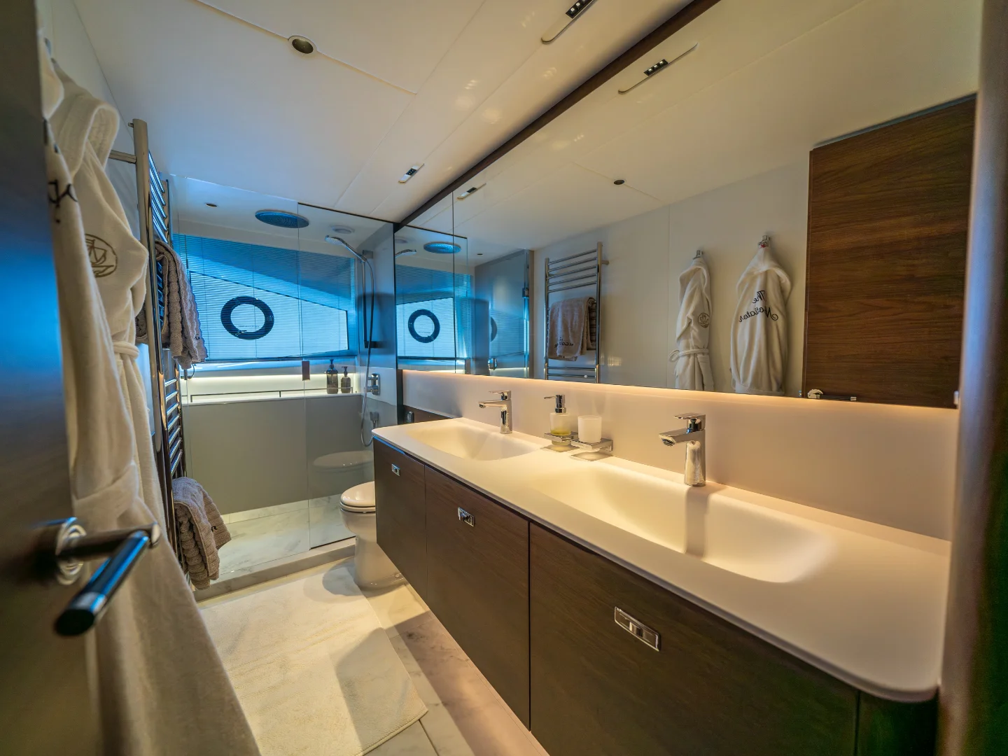NEGOTIATOR II | Princess S72 - Photo 25