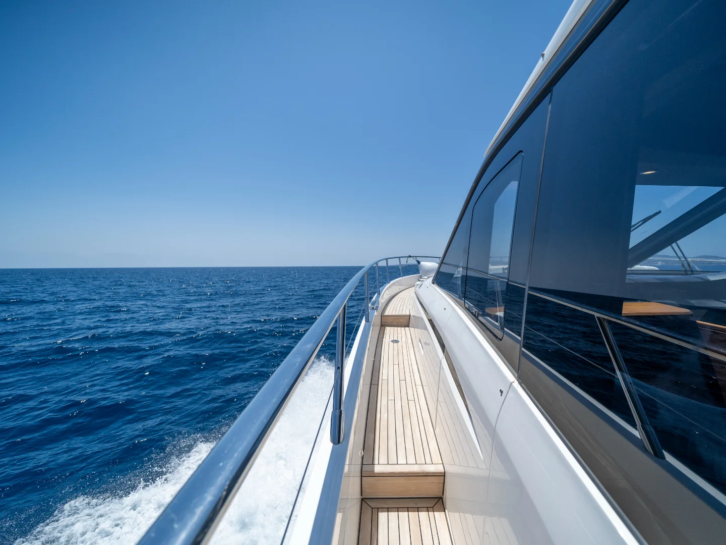 NEGOTIATOR II | Princess S72 - Photo 12