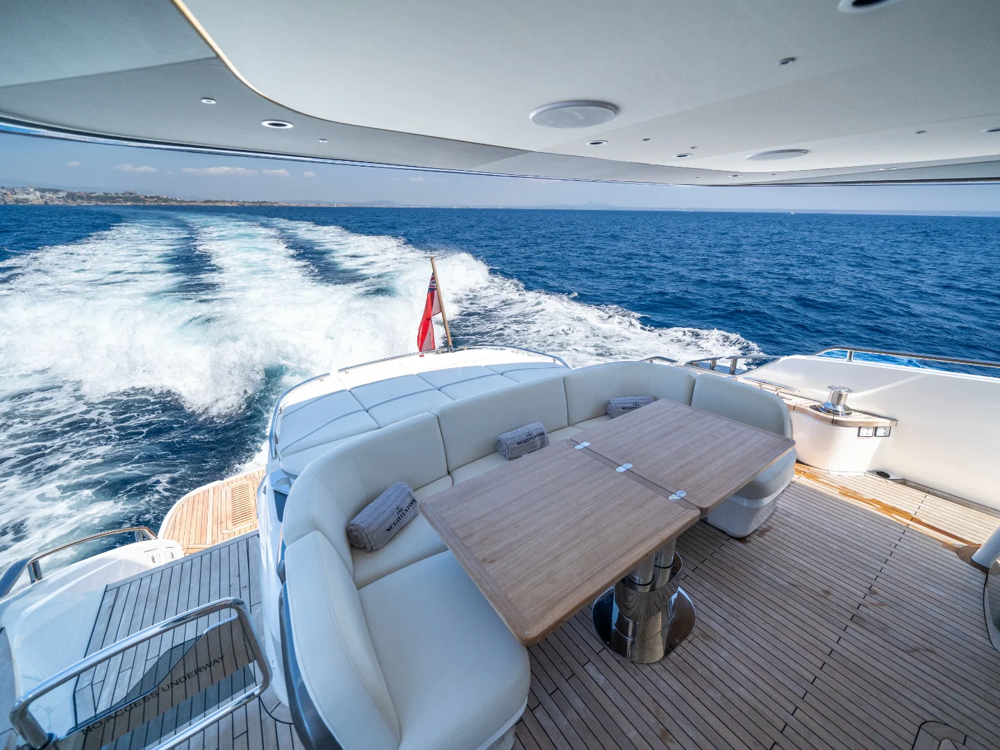 NEGOTIATOR II | Princess S72 - Photo 10