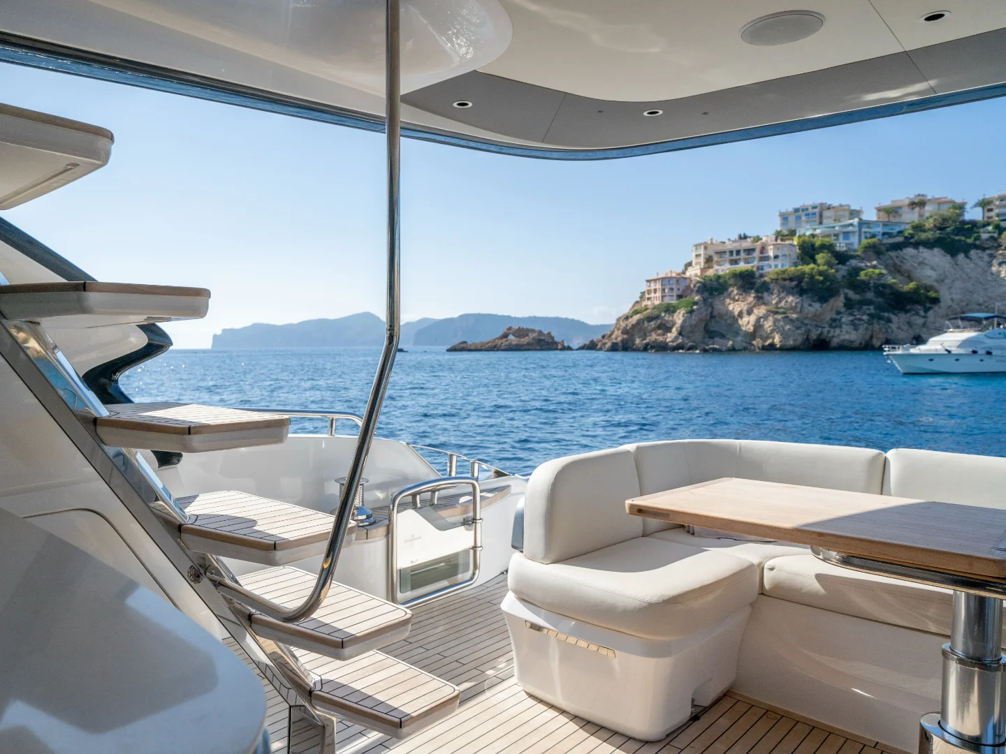 NEGOTIATOR II | Princess S72 - Photo 33