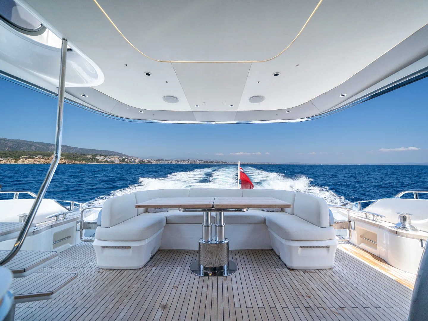 NEGOTIATOR II | Princess S72 - Photo 11
