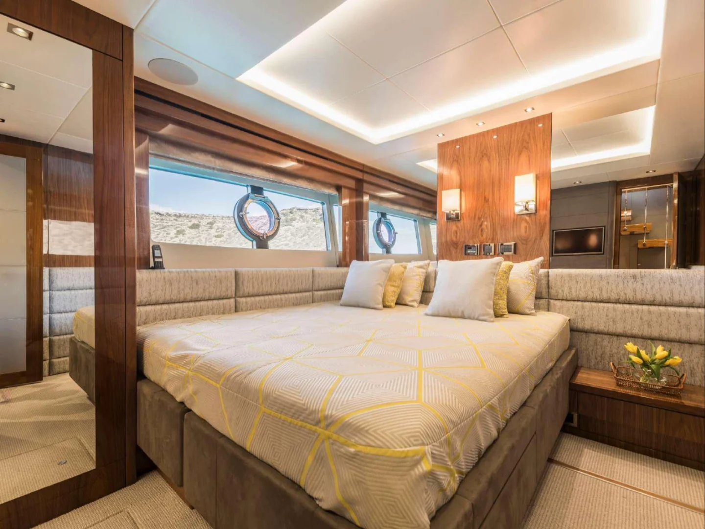 SEAWATER II | Sunseeker 86 - Photo 36