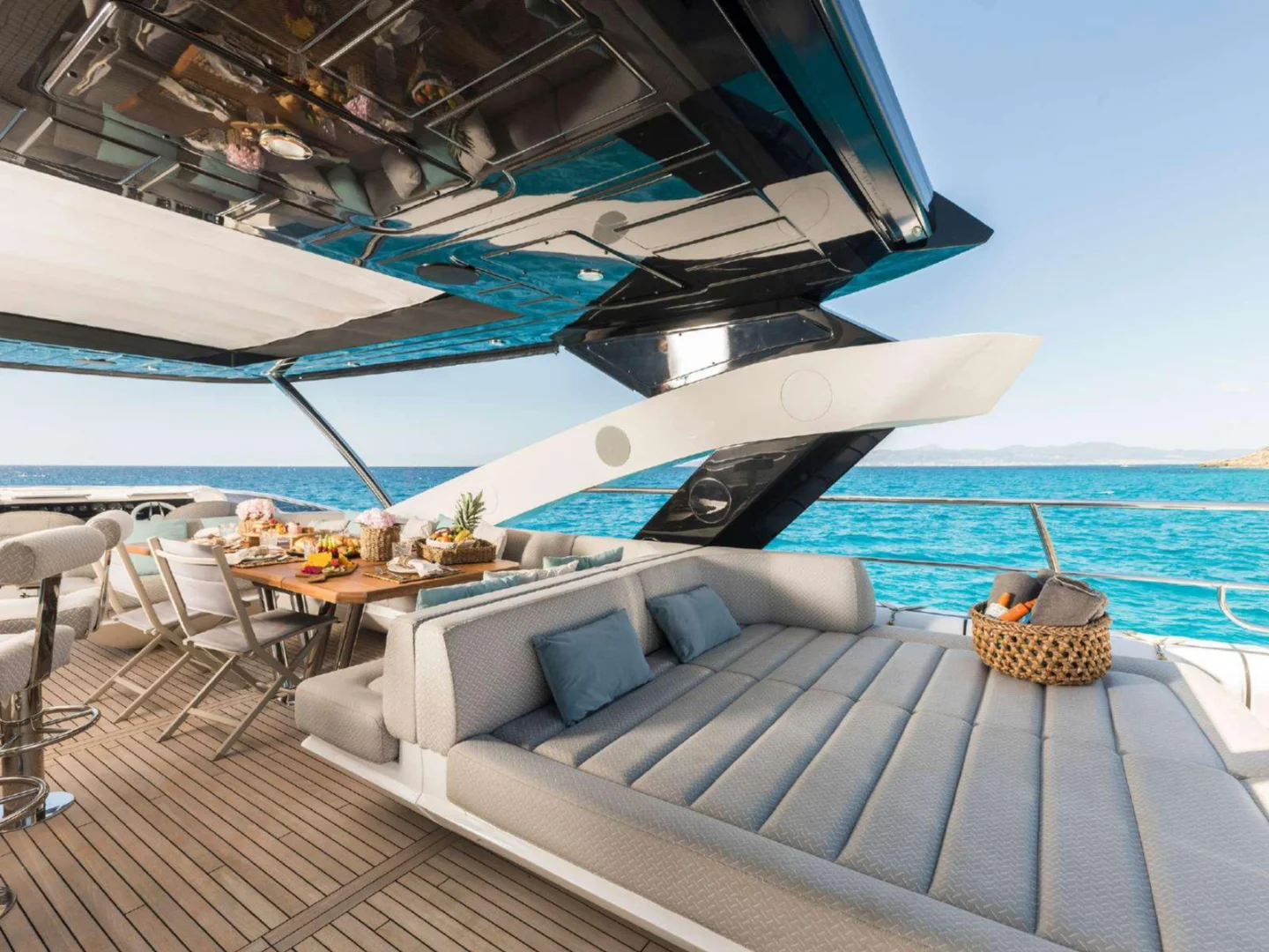 SEAWATER II | Sunseeker 86 - Photo 12