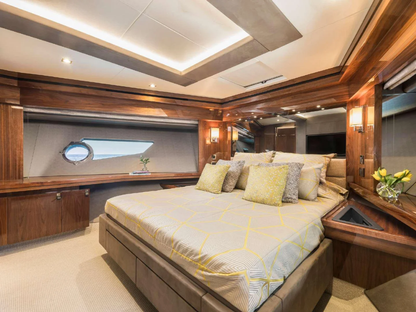 SEAWATER II | Sunseeker 86 - Photo 29