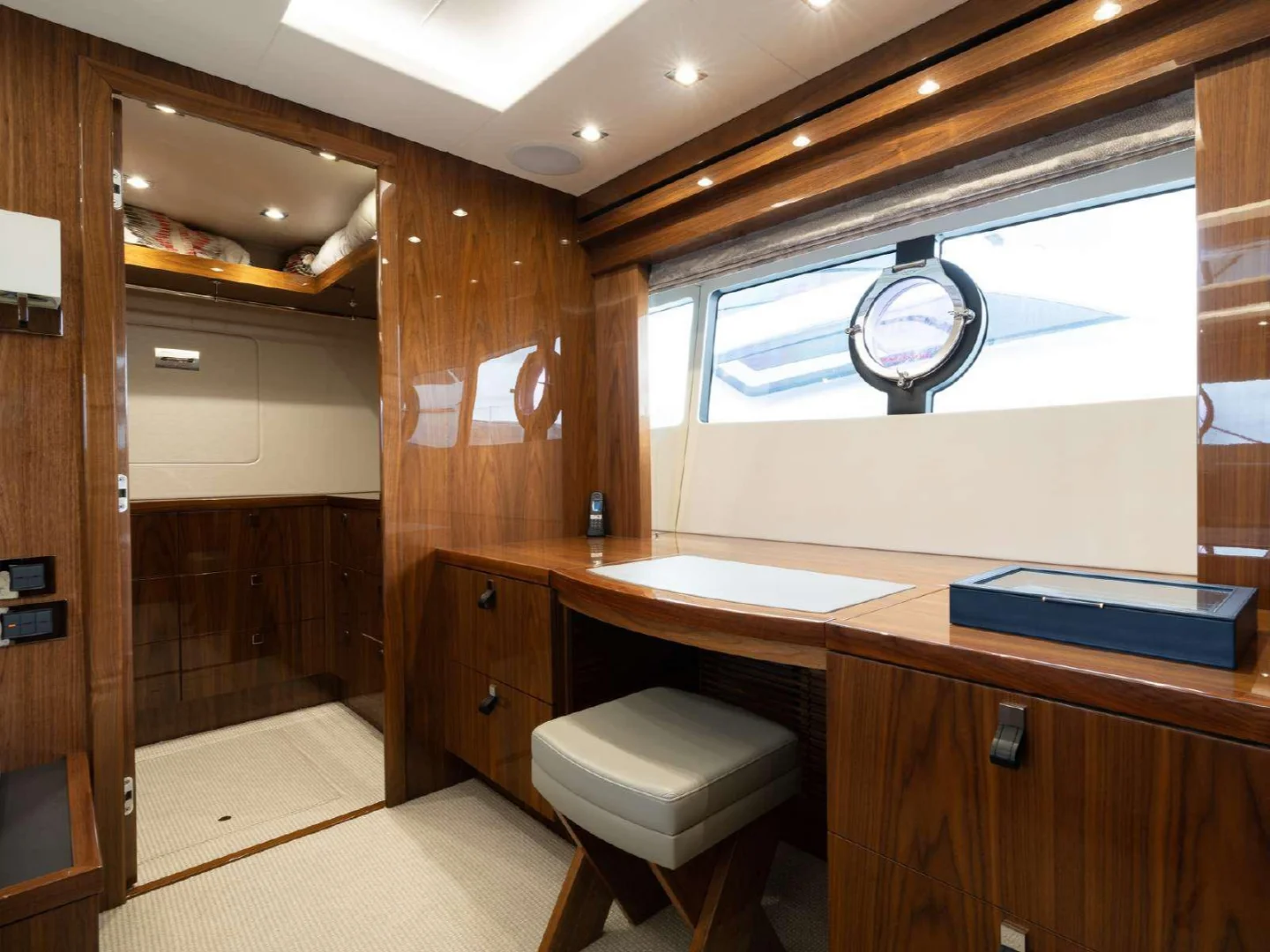 SEAWATER II | Sunseeker 86 - Photo 27