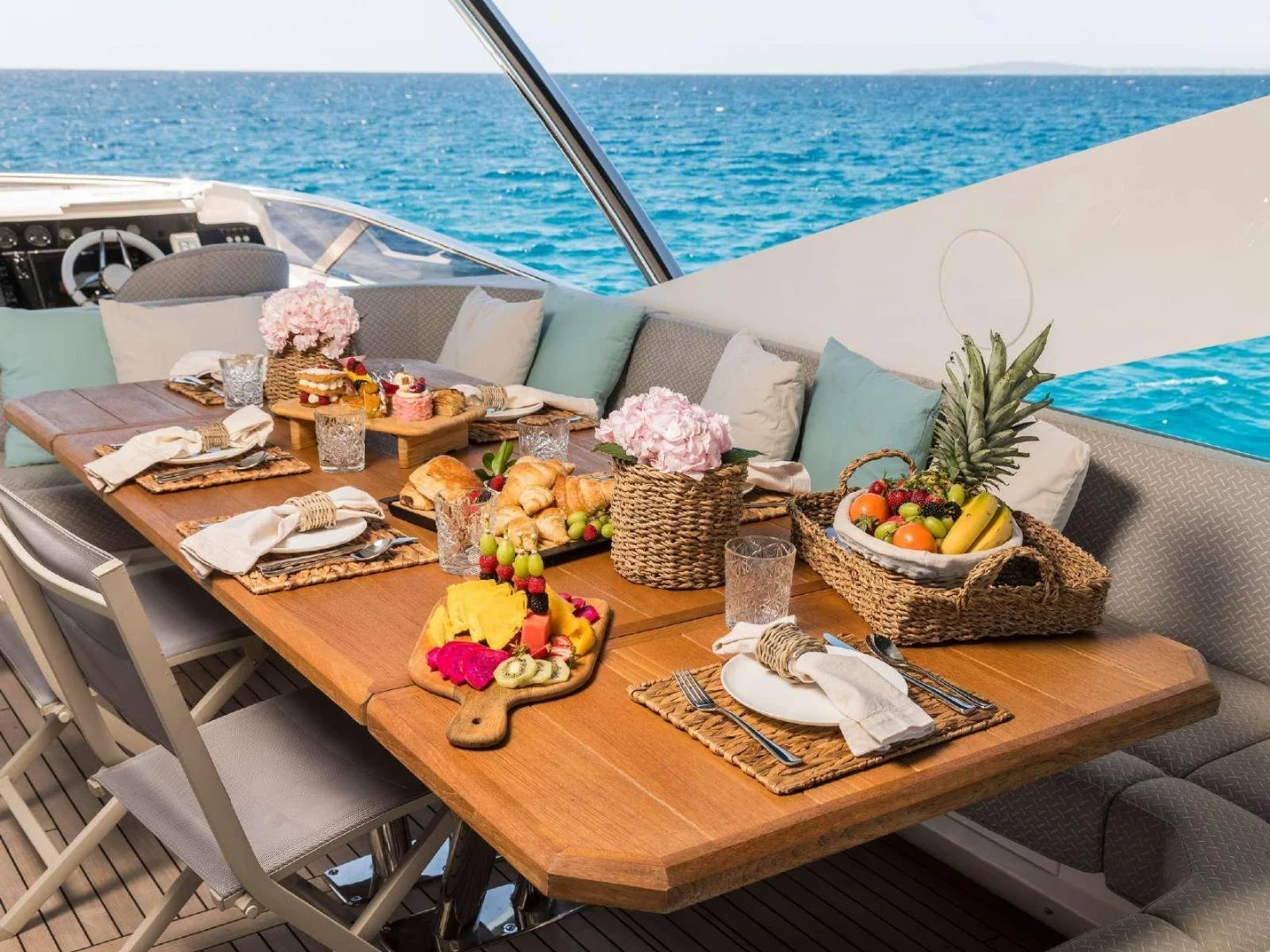 SEAWATER II | Sunseeker 86 - Photo 14