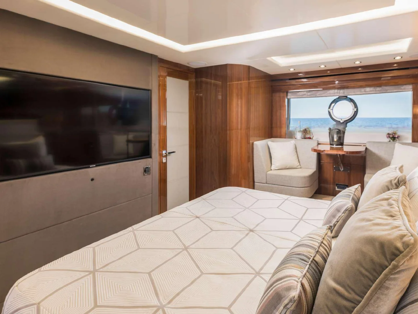 SEAWATER II | Sunseeker 86 - Photo 25