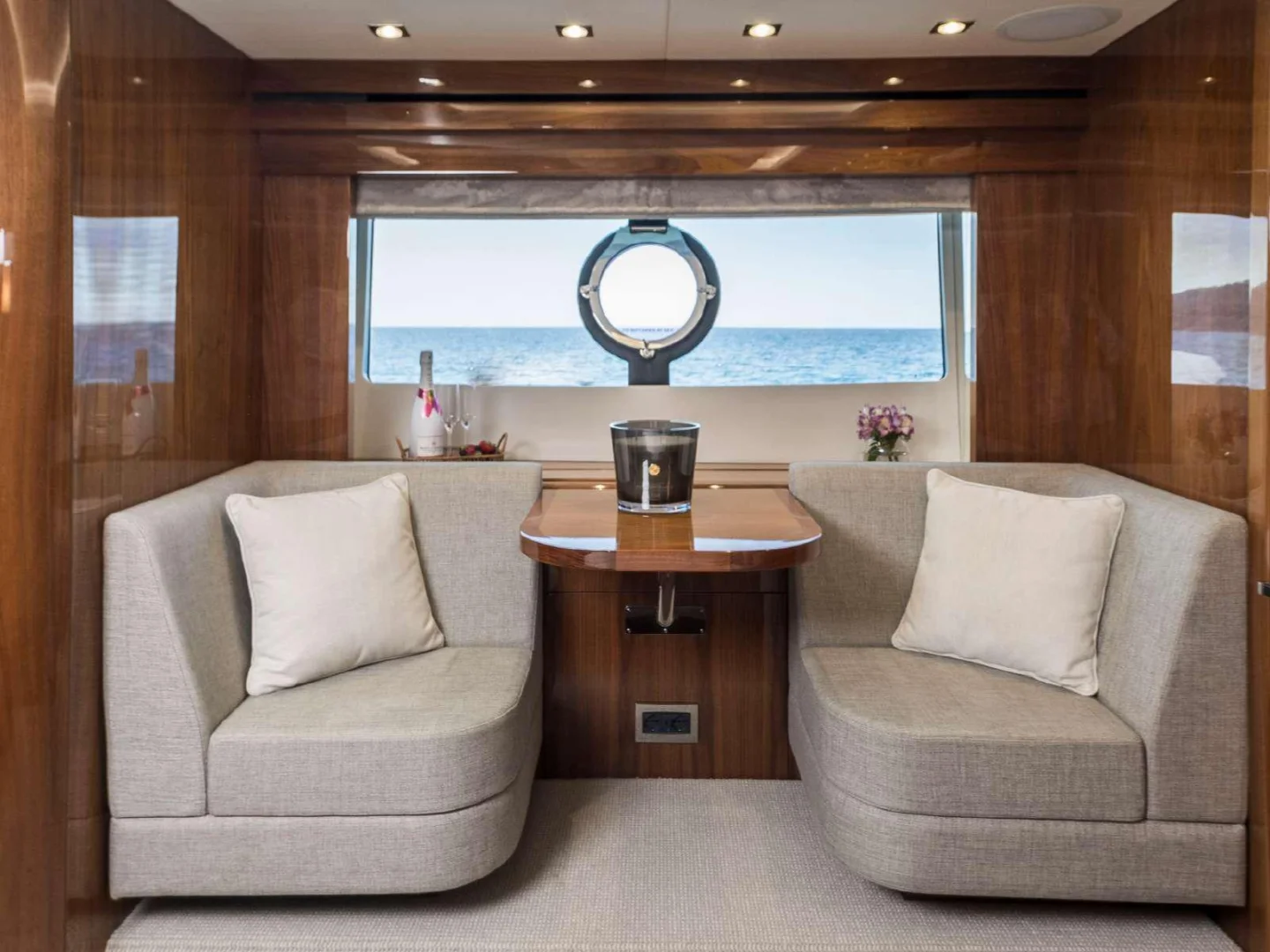 SEAWATER II | Sunseeker 86 - Photo 26