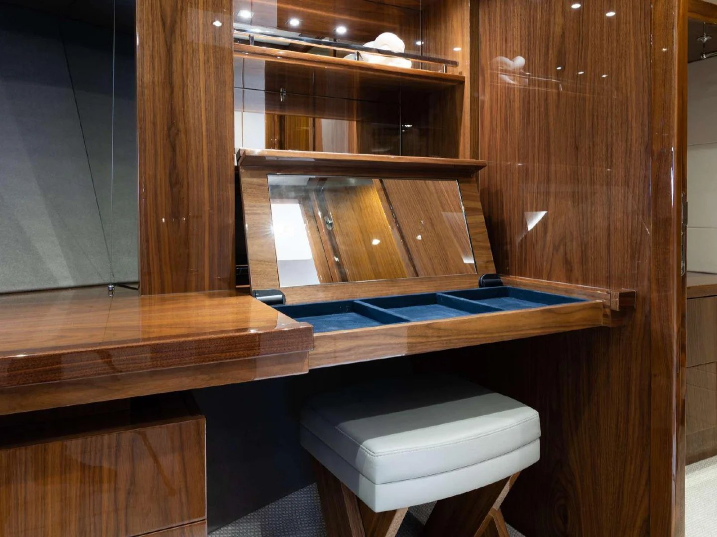 SEAWATER II | Sunseeker 86 - Photo 31