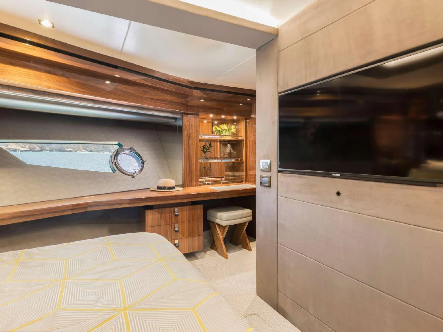 SEAWATER II | Sunseeker 86 - Photo 30