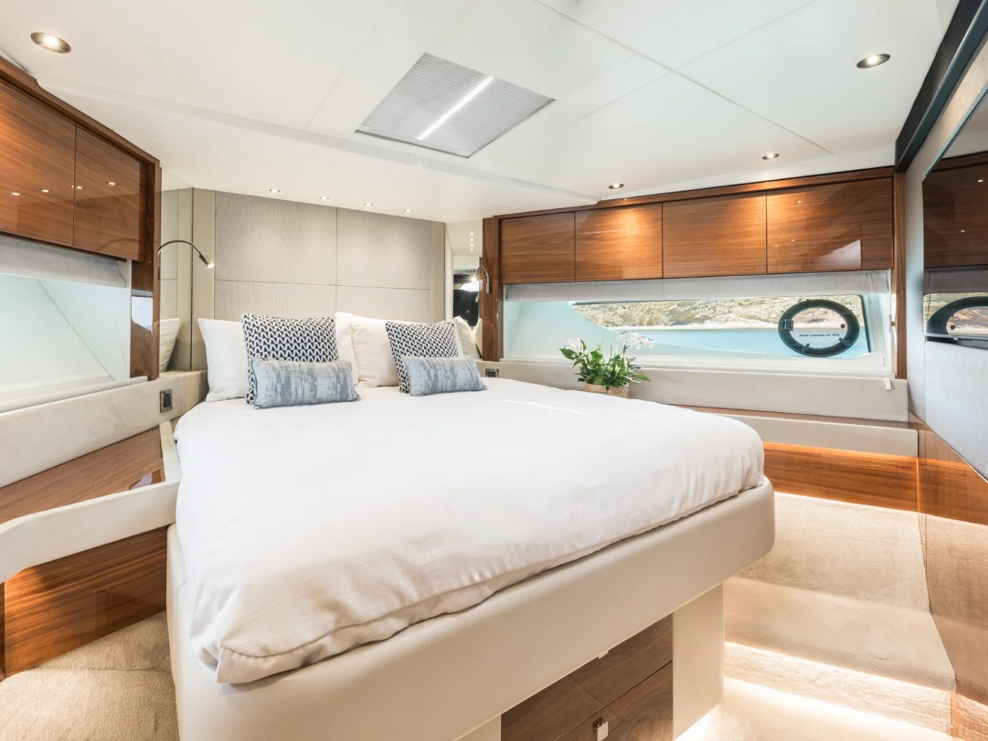 SAAHSA | Sunseeker 76 - Photo 18