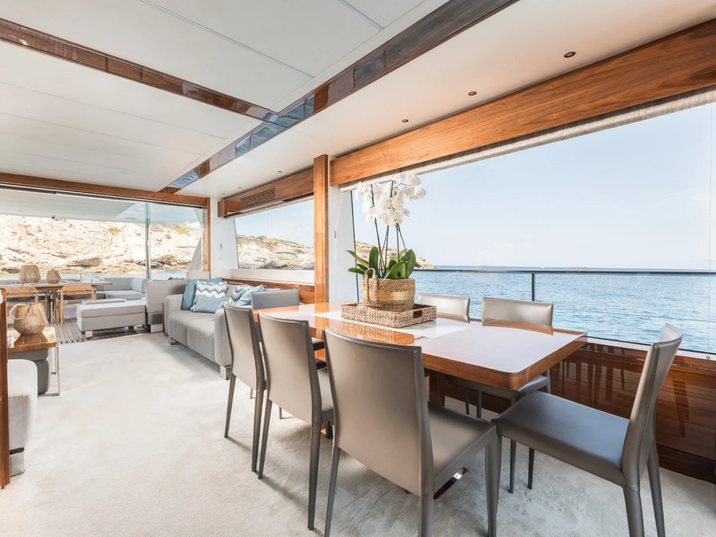 SAAHSA | Sunseeker 76 - Photo 12