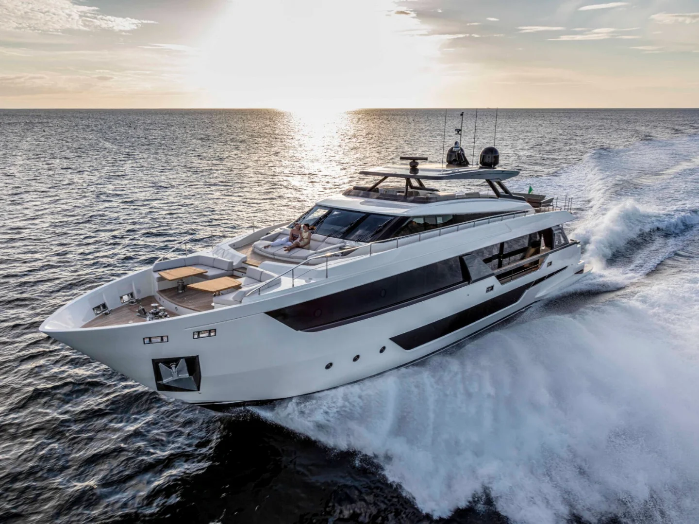 NAILU + | Ferretti 1000 - Photo 4