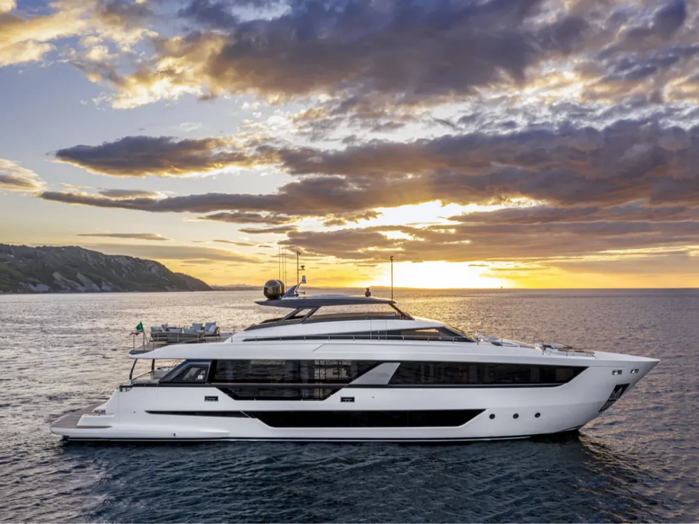 NAILU + | Ferretti 1000 - Photo 3