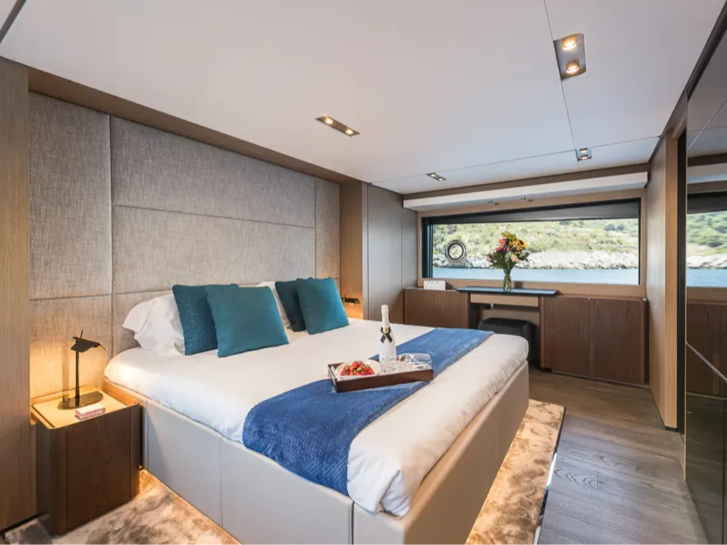 NAILU + | Ferretti 1000 - Photo 27